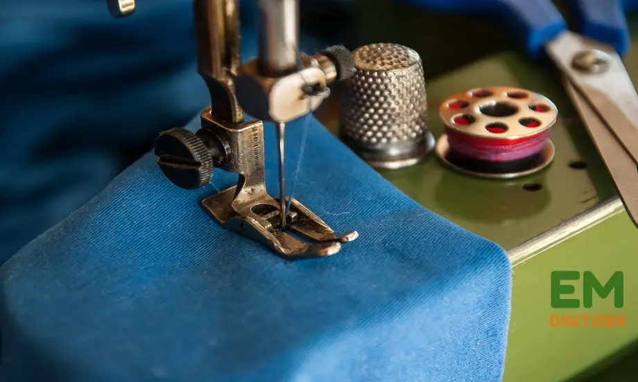 Causas comunes de atascos en las máquinas de coser