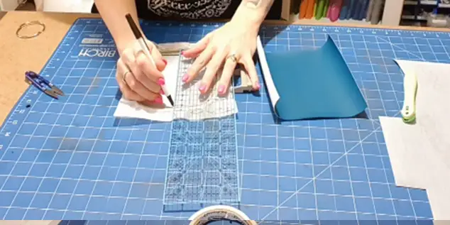Mark-the-center-area-for-design-placement-step-3